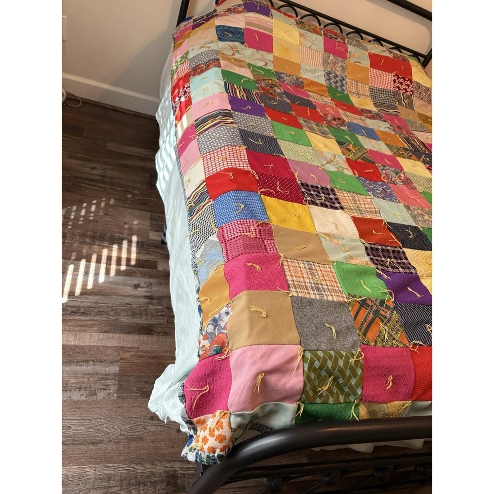 Vintage Polyester, Thread Tied Quilt, 77